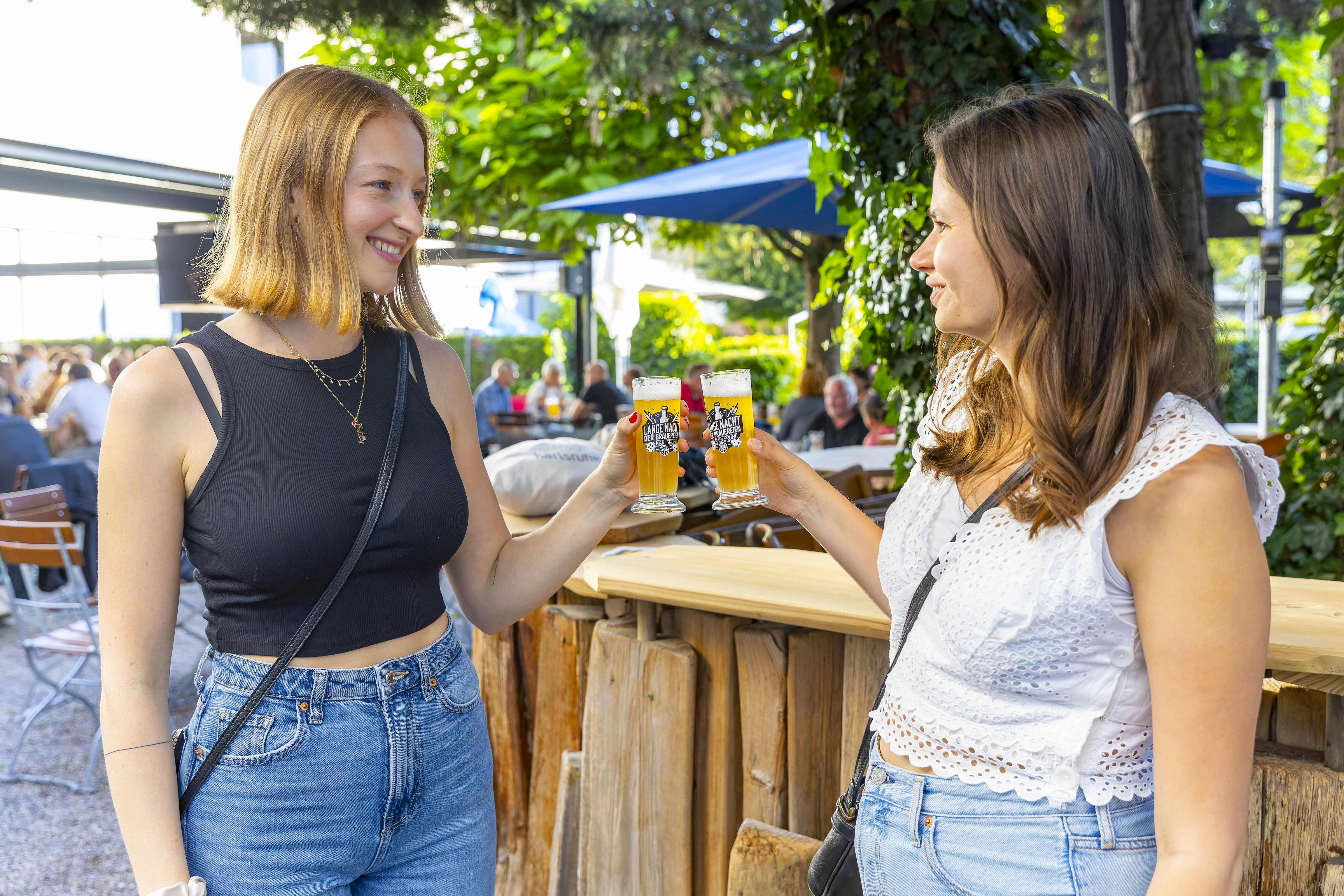 Begeisterung für die Vielfalt der Karlsruher Bierkultur geweckt: Erfolgreiche Premiere der „Langen Nacht der Brauereien“