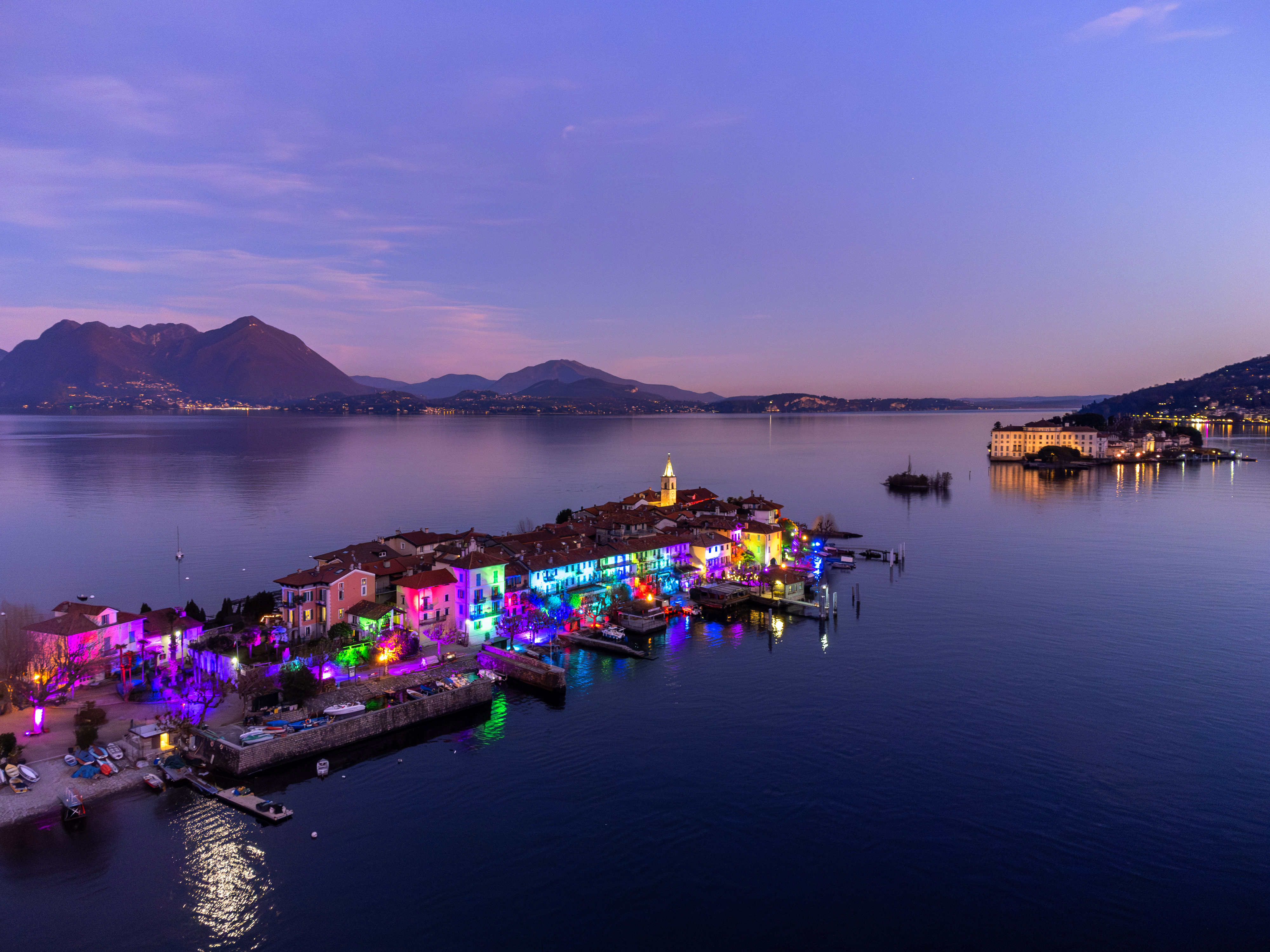 Lago Maggiore: Weihnachtsmärkte, Barockmusik und schwimmende Krippen